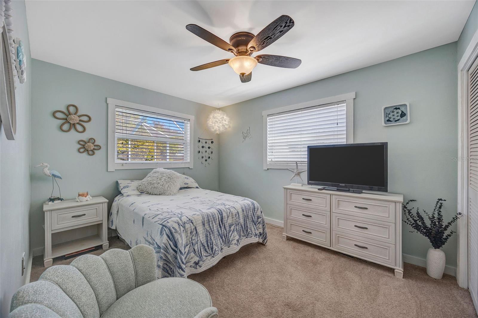 REPLAT OF CHARPIAS ADD - Residential