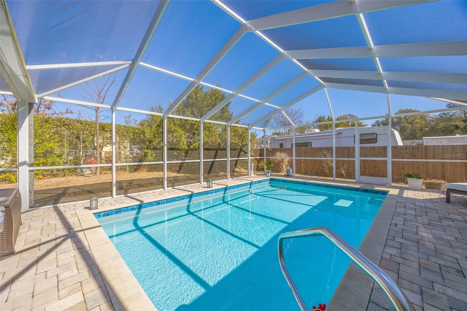 REPLAT OF CHARPIAS ADD - Residential