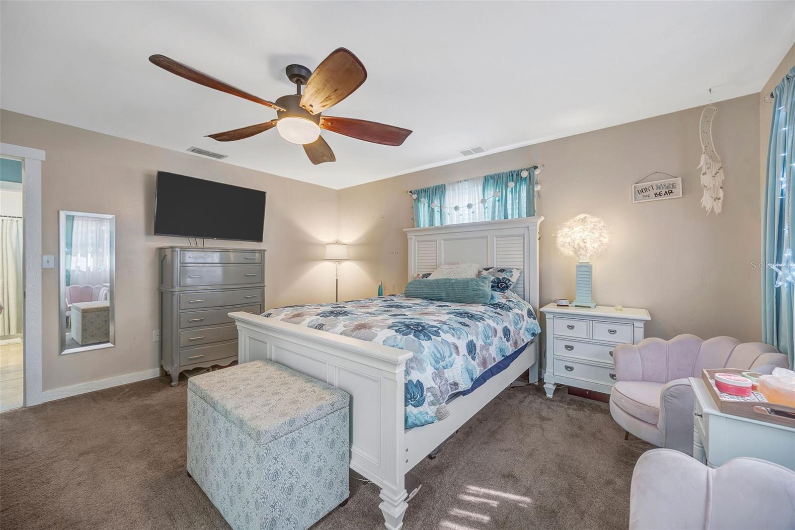 REPLAT OF CHARPIAS ADD - Residential