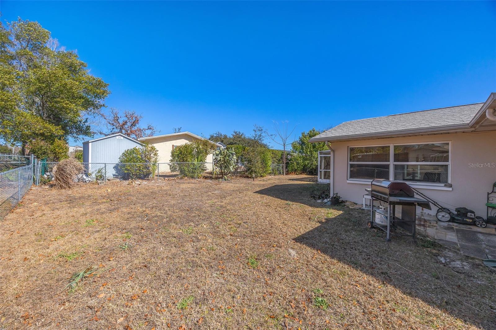 REPLAT OF CHARPIAS ADD - Residential