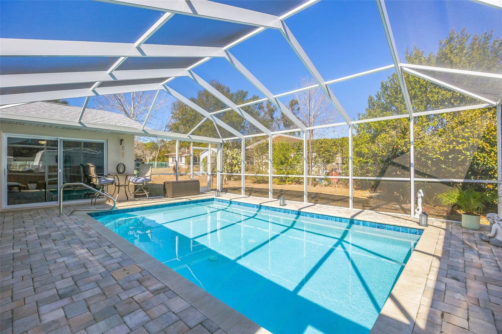 REPLAT OF CHARPIAS ADD - Residential