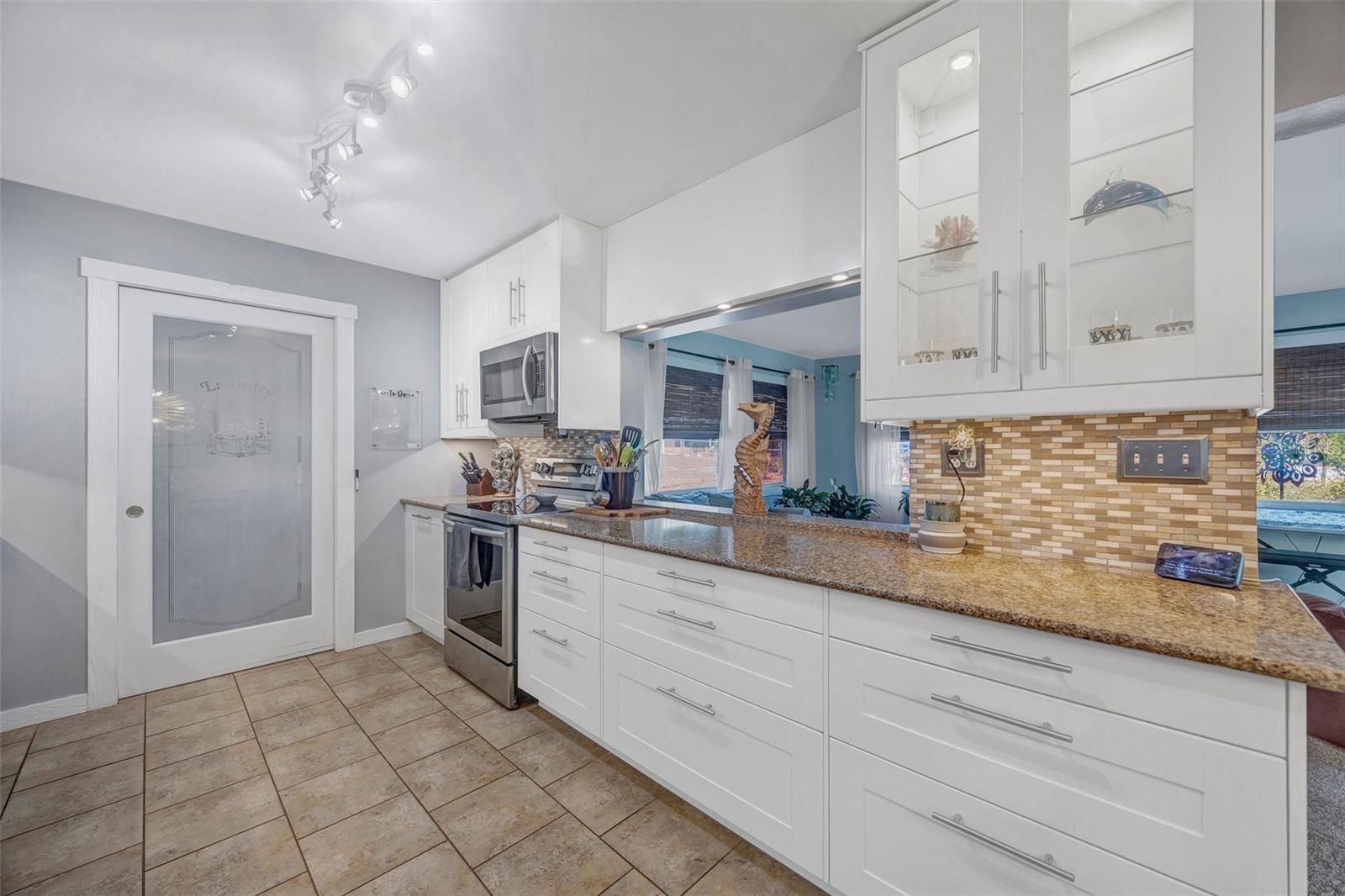 REPLAT OF CHARPIAS ADD - Residential