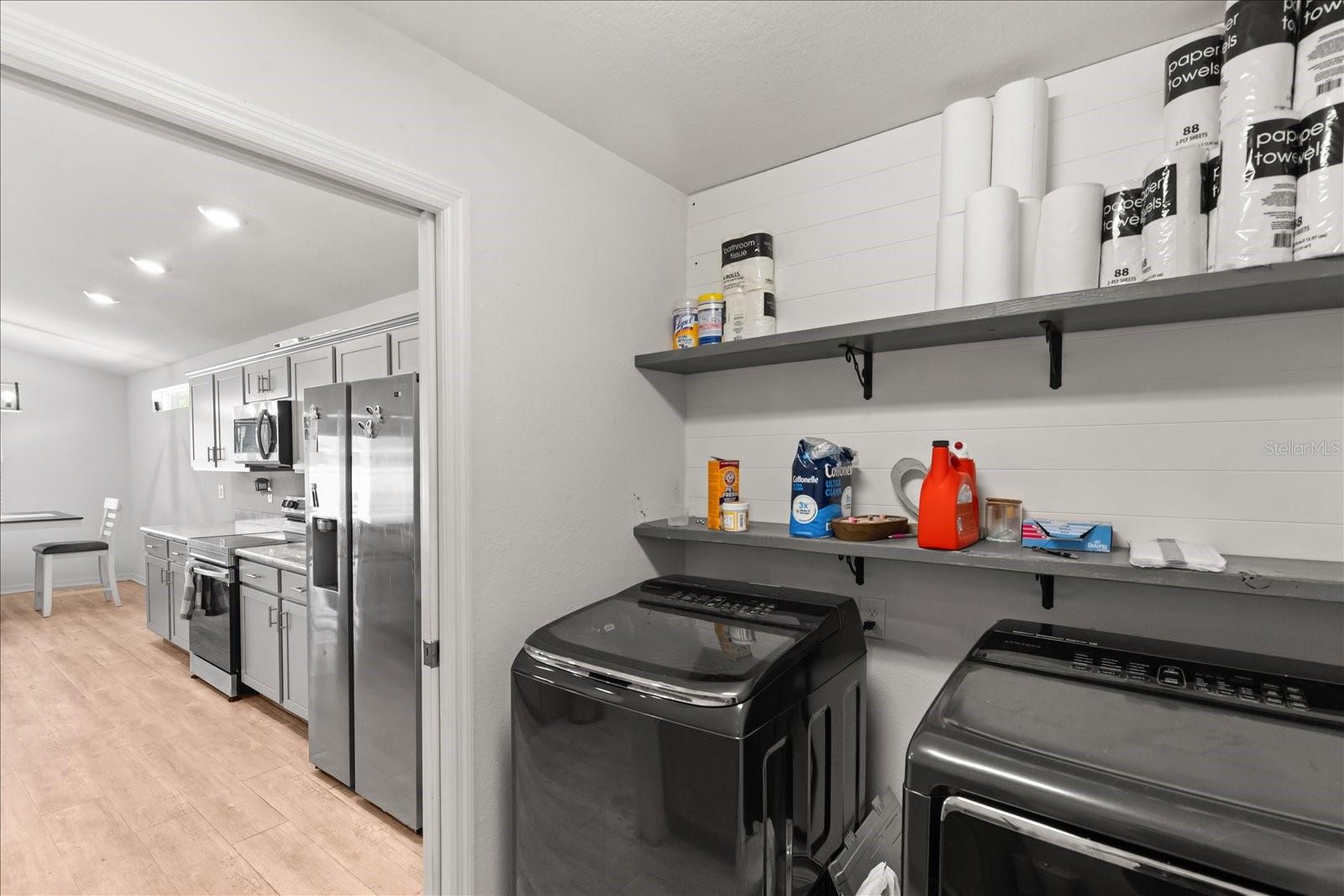 ENCLAVE/LK MYRTLE - Residential