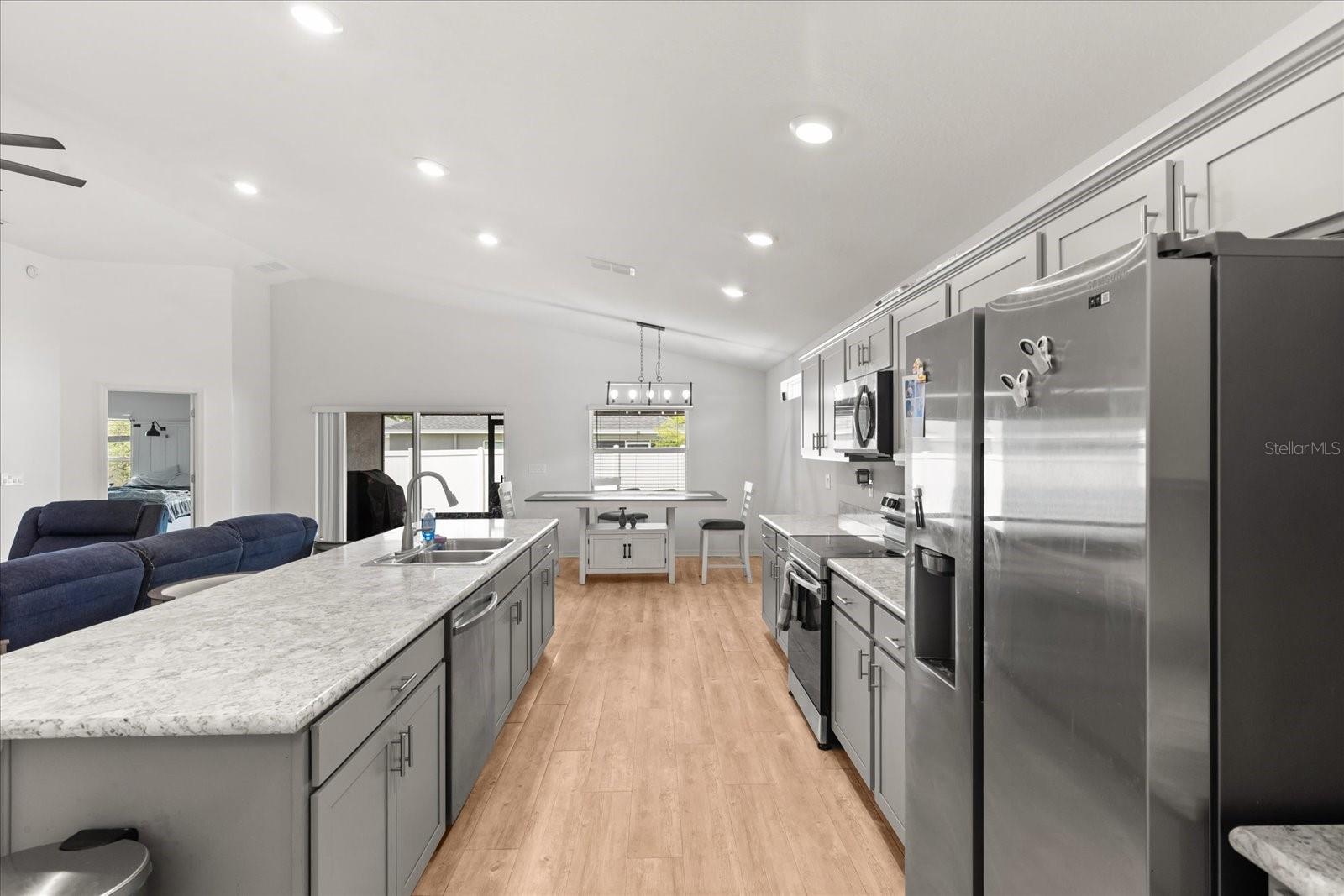 ENCLAVE/LK MYRTLE - Residential
