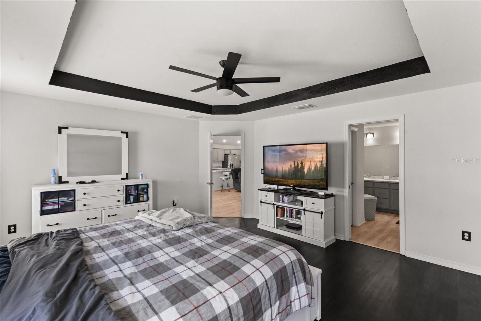 ENCLAVE/LK MYRTLE - Residential
