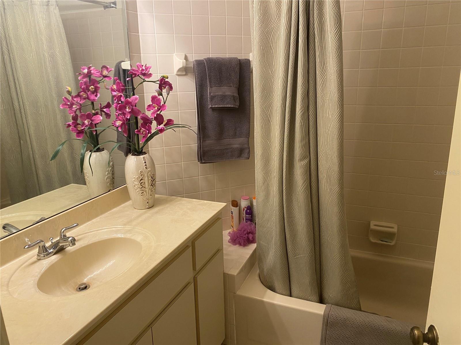 LAKEBRIDGE SOUTH PH A & B - Residential