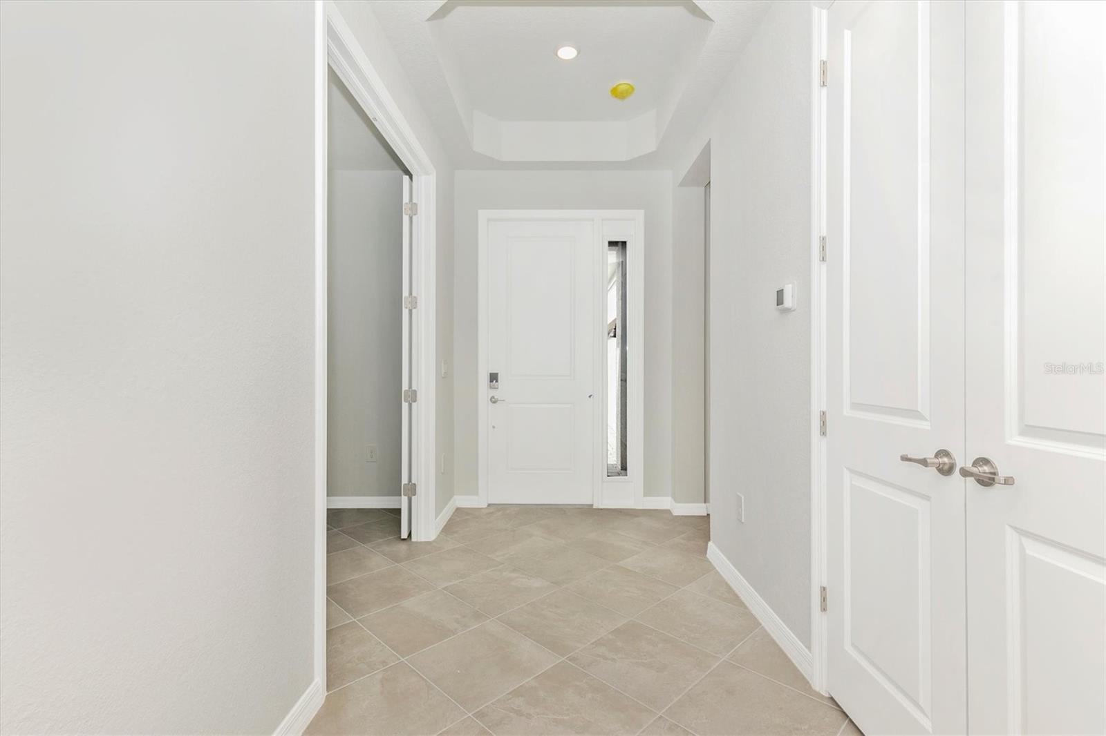 WELLEN PARK GOLF & COUNTRY CLUB - Residential Lease