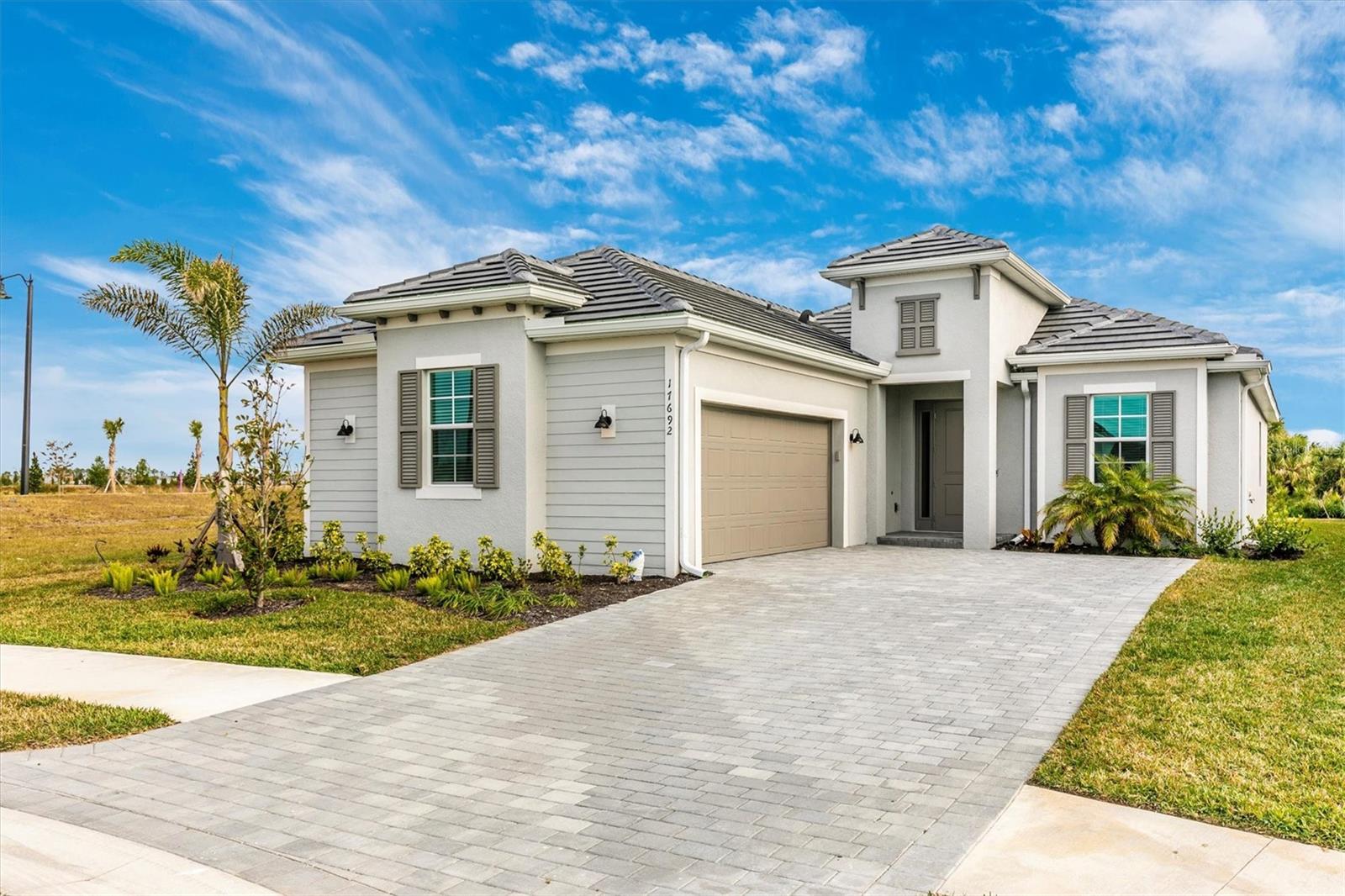 WELLEN PARK GOLF & COUNTRY CLUB - Residential Lease