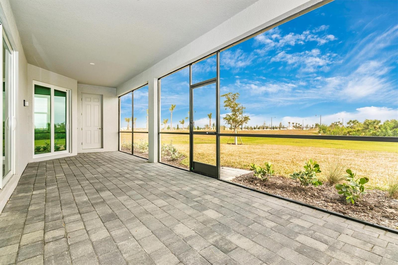WELLEN PARK GOLF & COUNTRY CLUB - Residential Lease