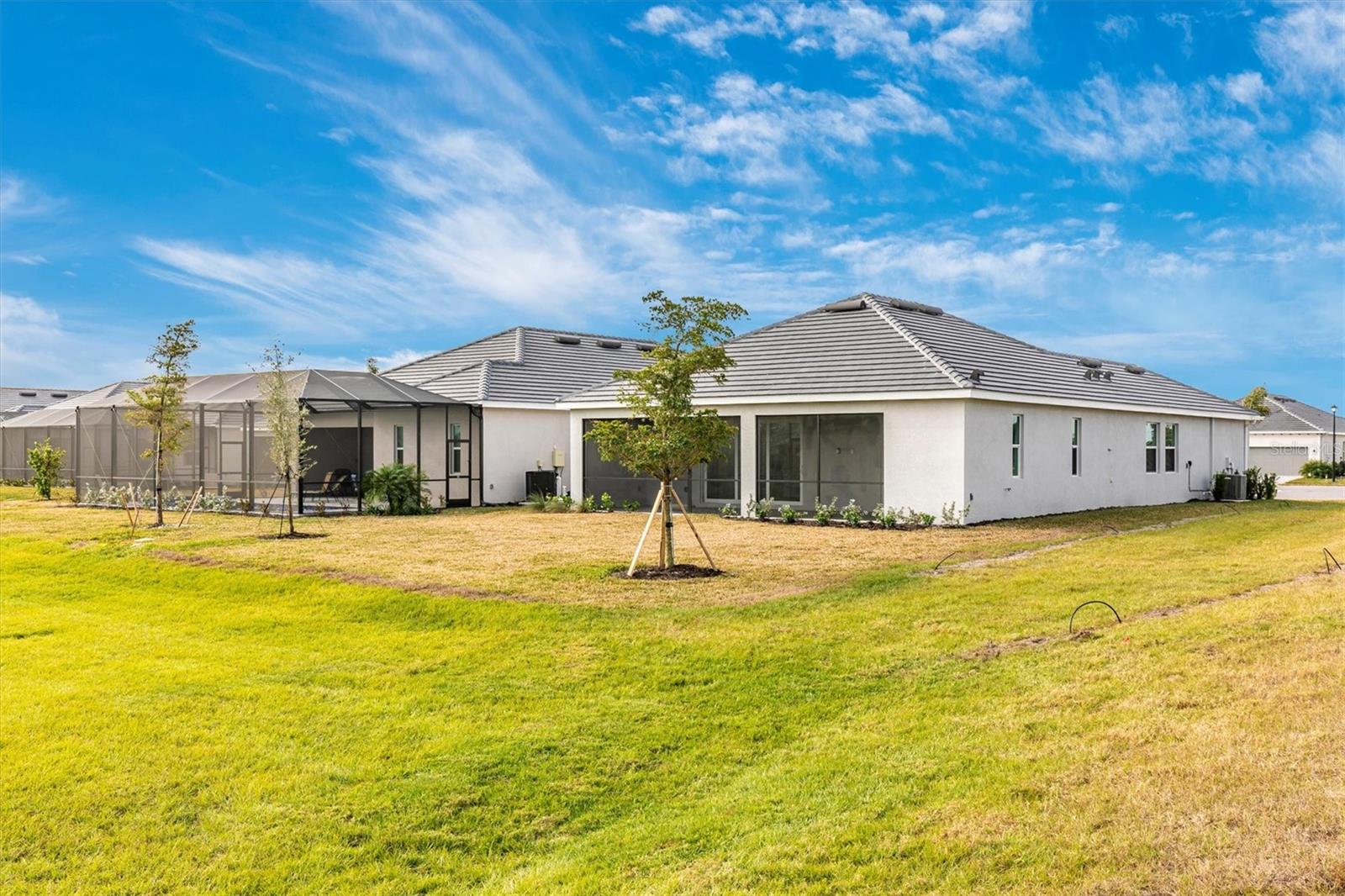 WELLEN PARK GOLF & COUNTRY CLUB - Residential Lease