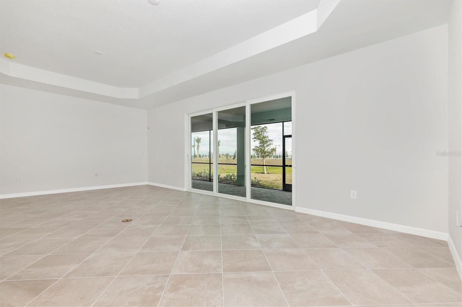 WELLEN PARK GOLF & COUNTRY CLUB - Residential Lease