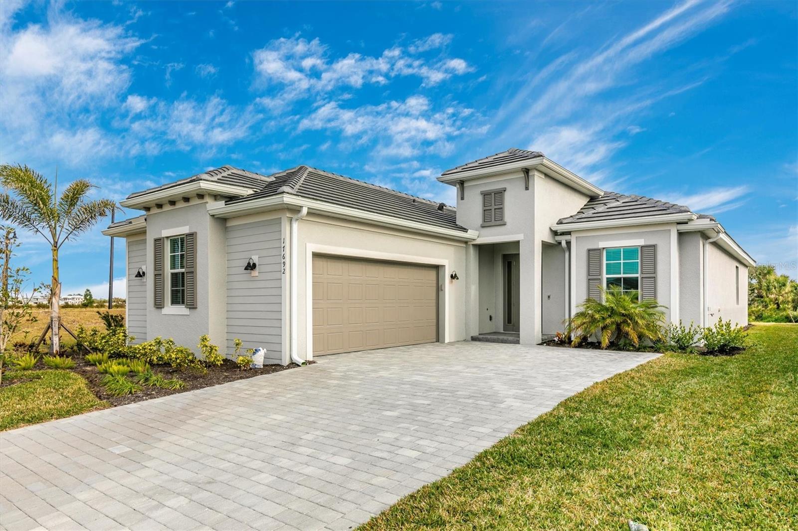 WELLEN PARK GOLF & COUNTRY CLUB - Residential Lease
