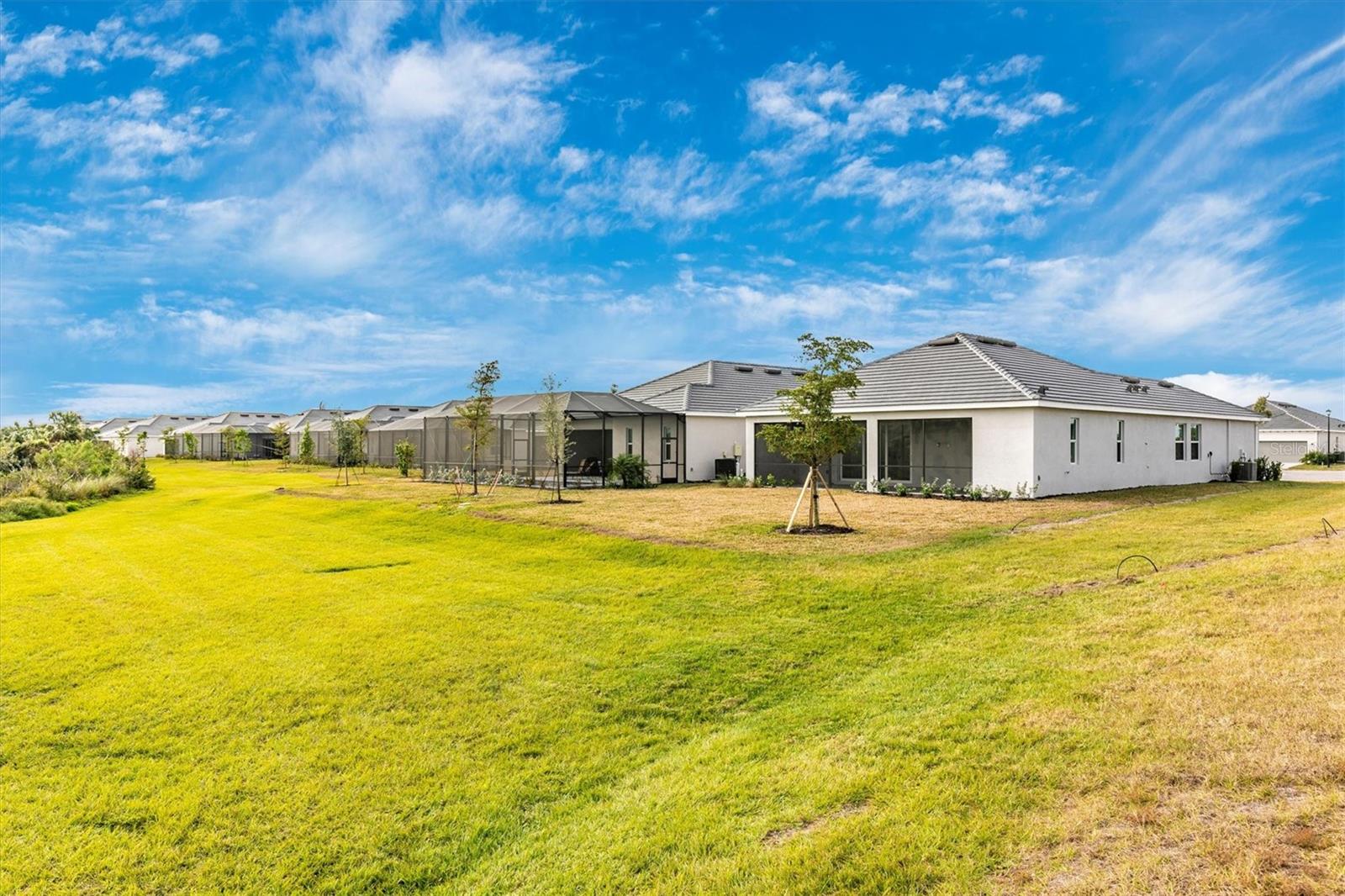 WELLEN PARK GOLF & COUNTRY CLUB - Residential Lease