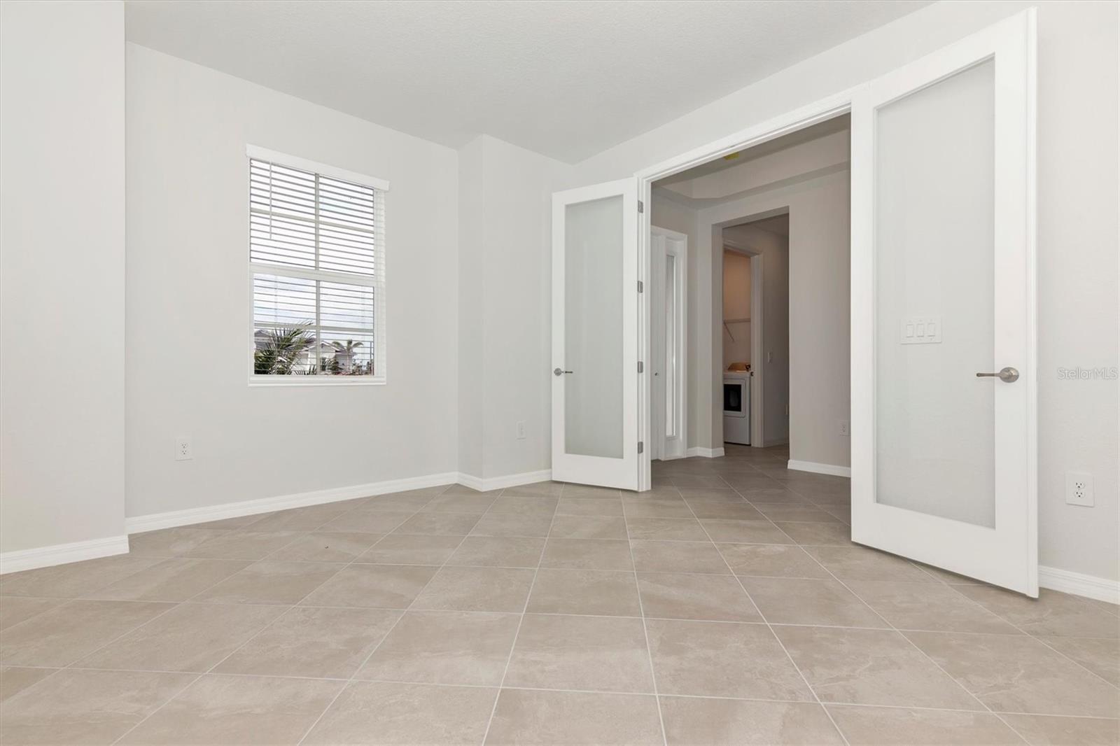 WELLEN PARK GOLF & COUNTRY CLUB - Residential Lease