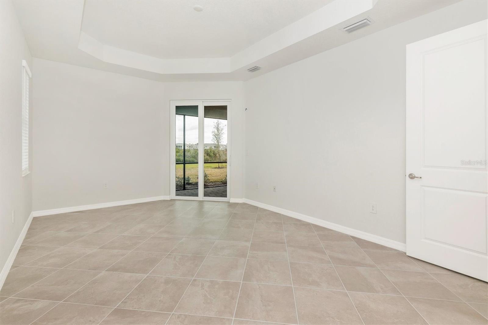 WELLEN PARK GOLF & COUNTRY CLUB - Residential Lease