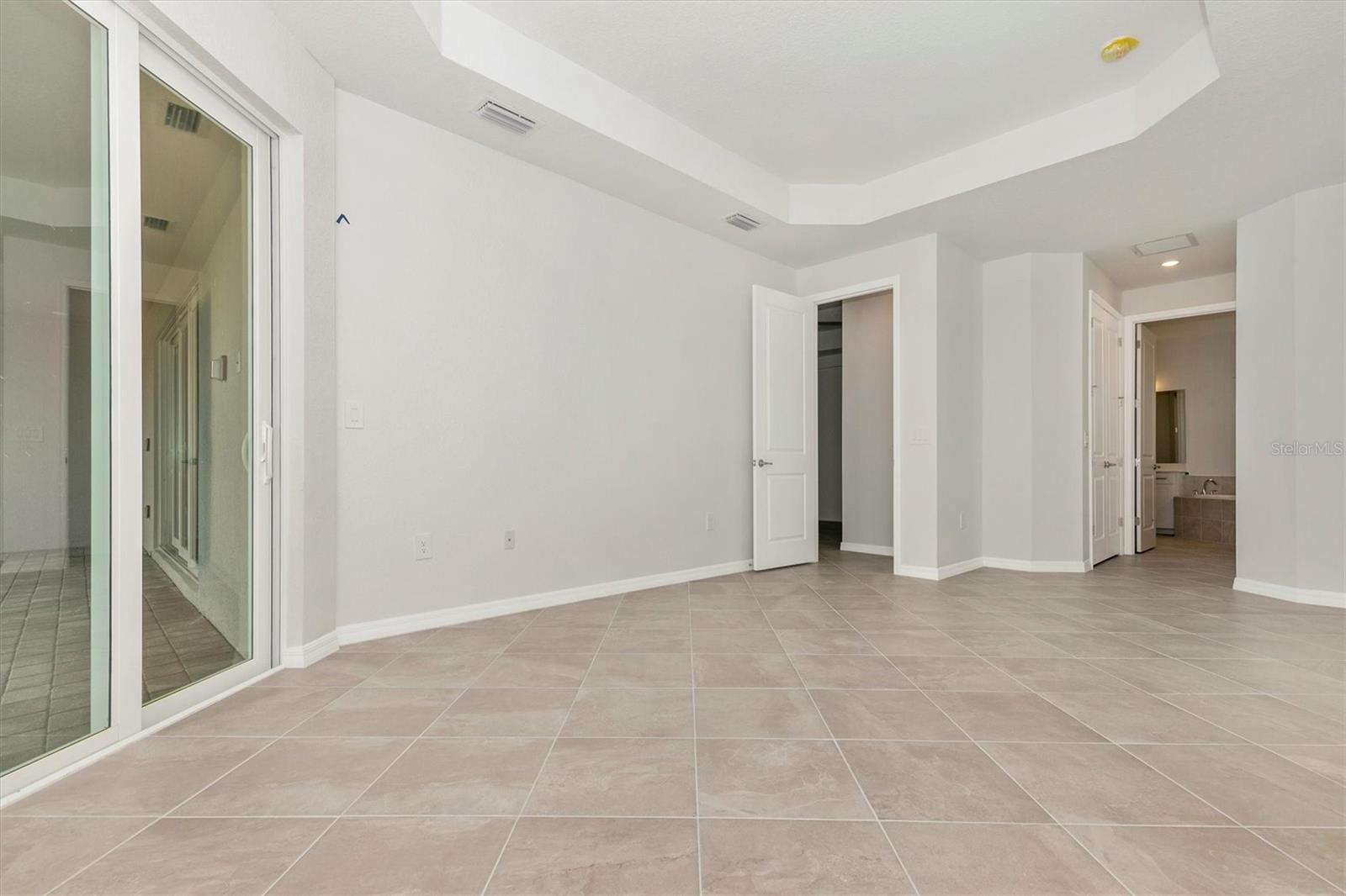 WELLEN PARK GOLF & COUNTRY CLUB - Residential Lease