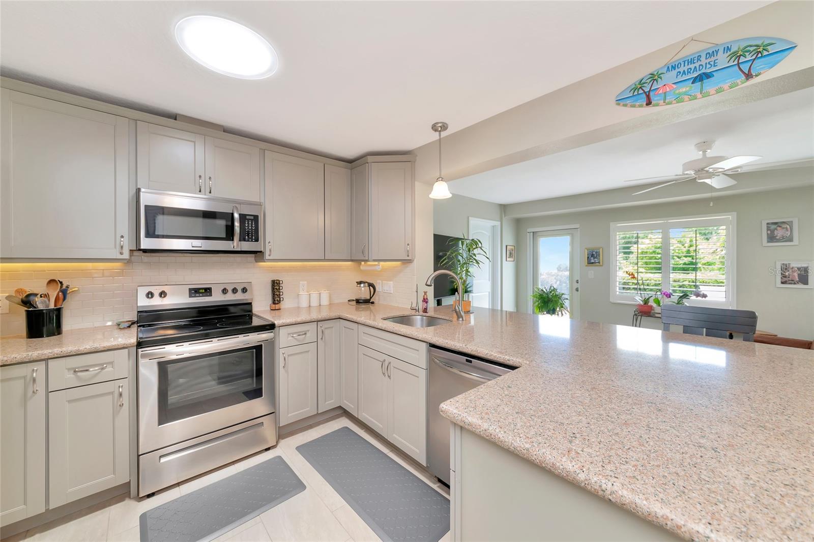 CIRCLE WOODS OF VENICE 1 - Residential