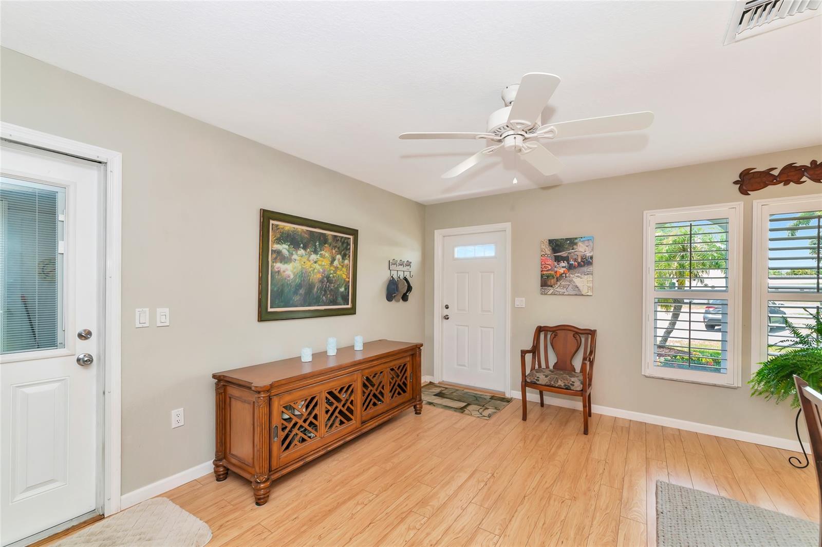CIRCLE WOODS OF VENICE 1 - Residential