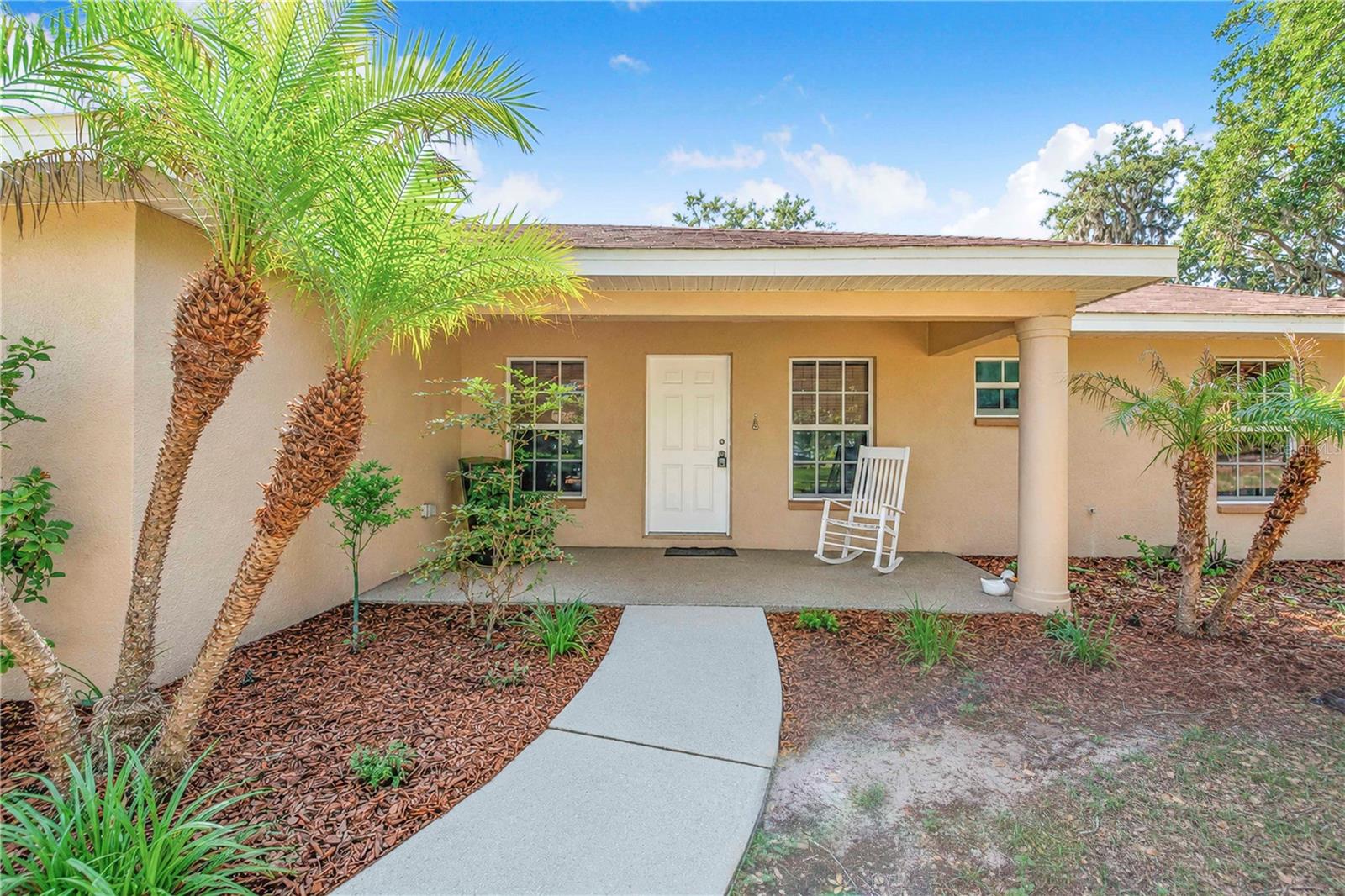 33 PINEWOOD DRIVE