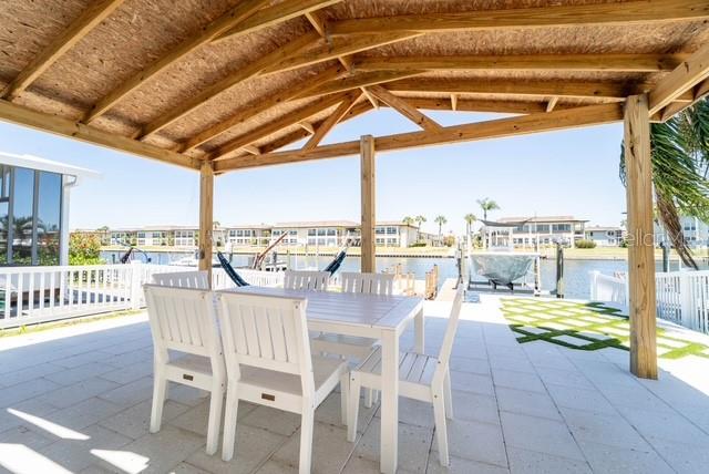 FLOR A MAR - Residential