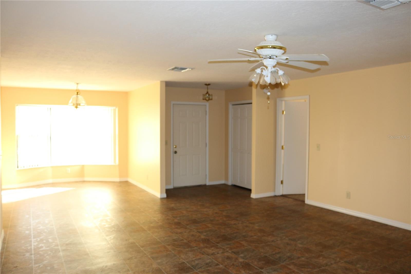 RAINBOW SPGS COUNTRY CLUB ESTATE - Residential Lease