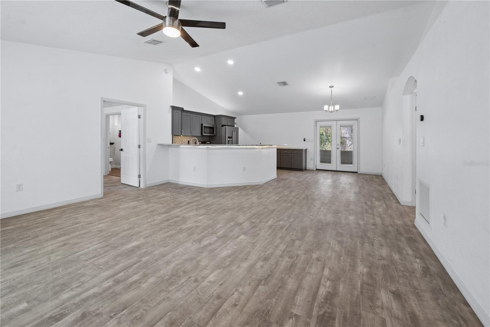 TOWN/BELL - Residential