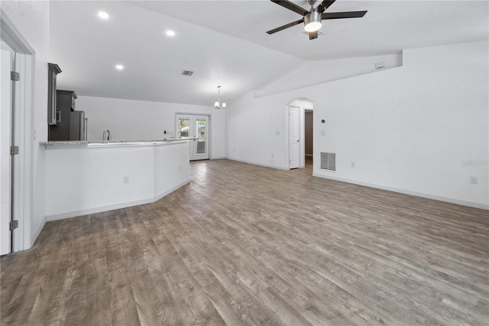 TOWN/BELL - Residential