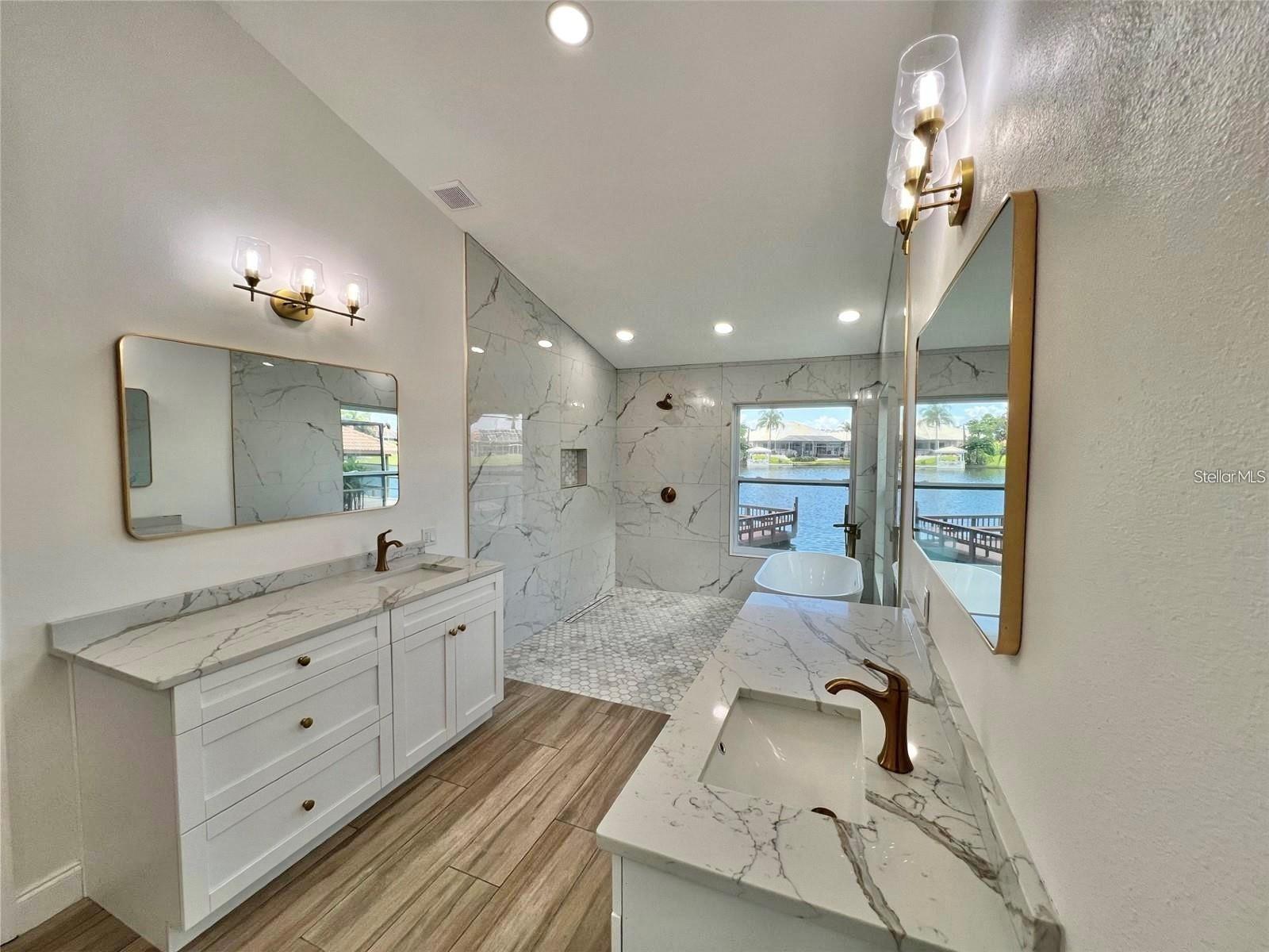 BAYSIDE VILLAGE - Residential