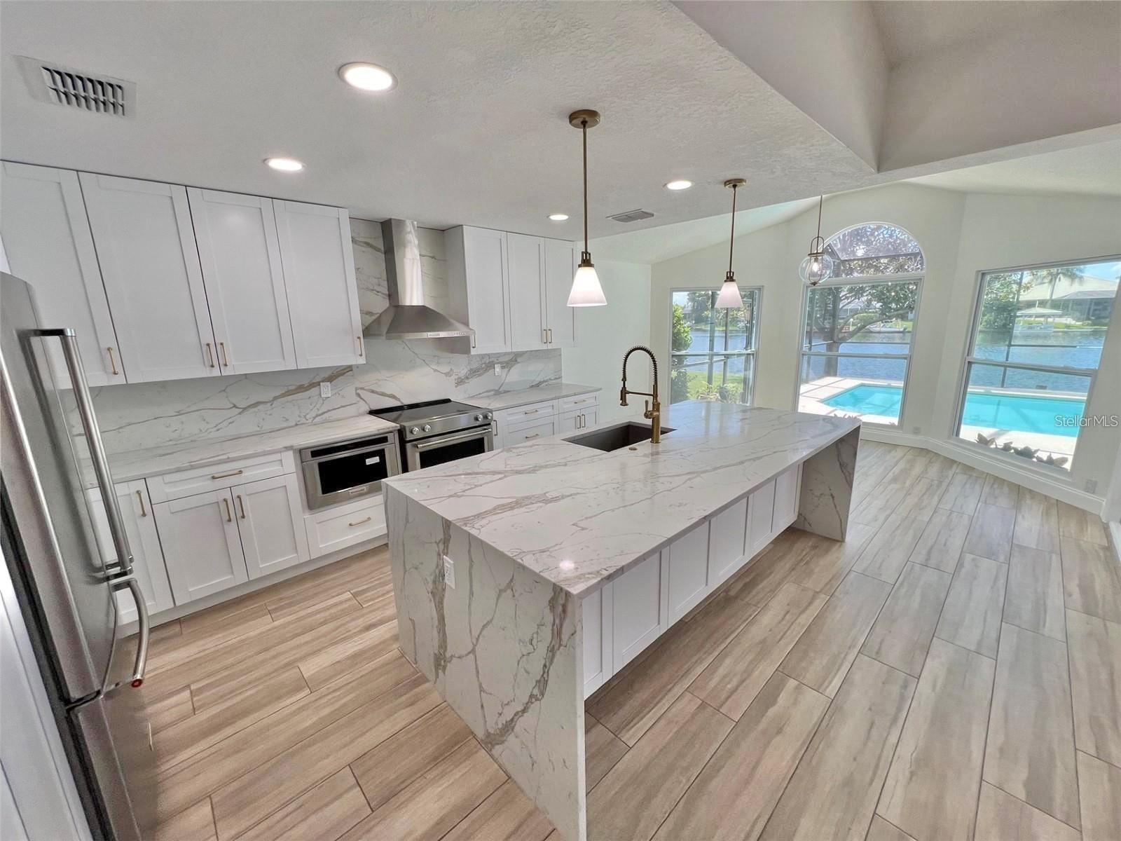 BAYSIDE VILLAGE - Residential