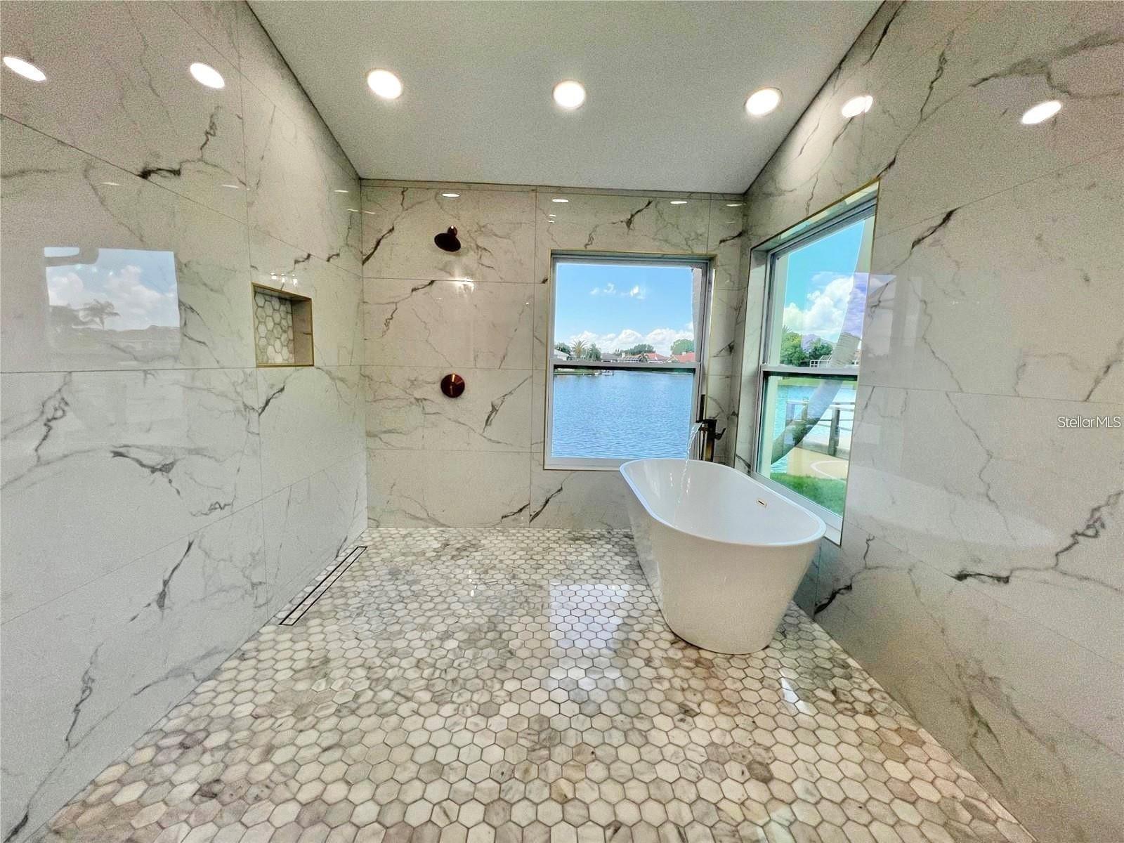 BAYSIDE VILLAGE - Residential