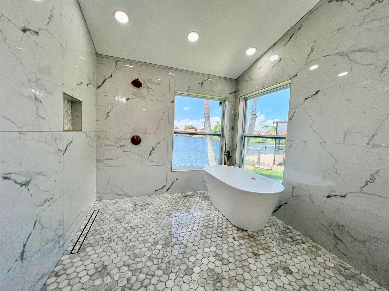 BAYSIDE VILLAGE - Residential