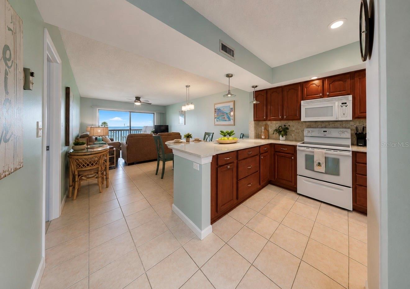 BAHIA DEL SOL A CONDO - Residential