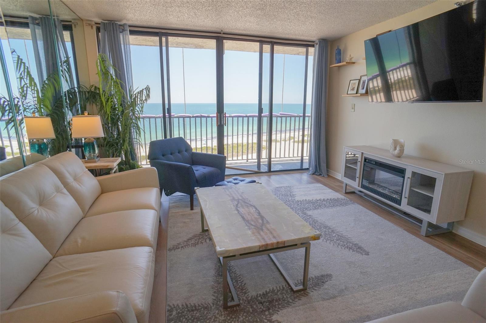 LIGHTHOUSE TOWERS CONDO - Residential Lease