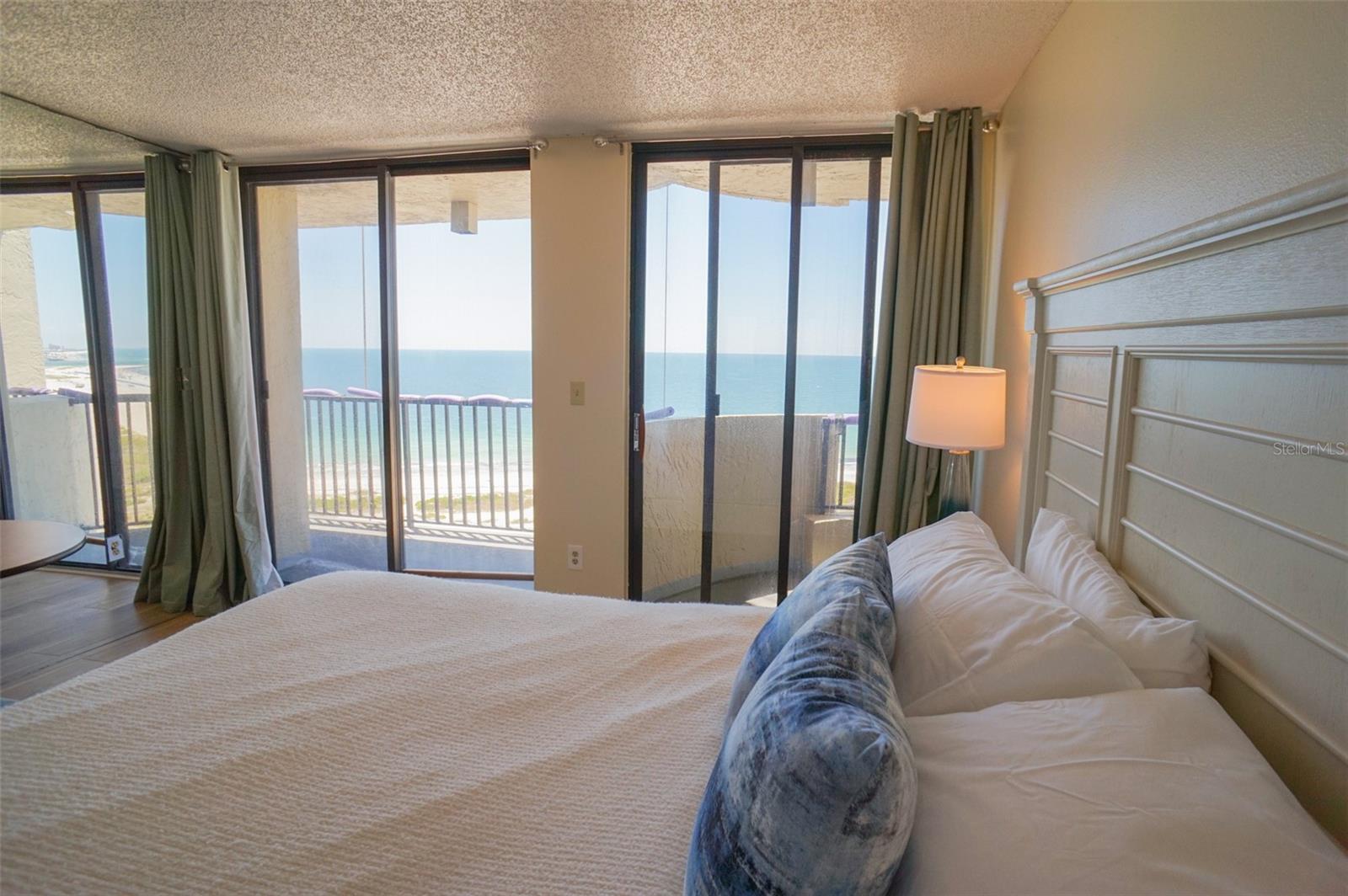 LIGHTHOUSE TOWERS CONDO - Residential Lease