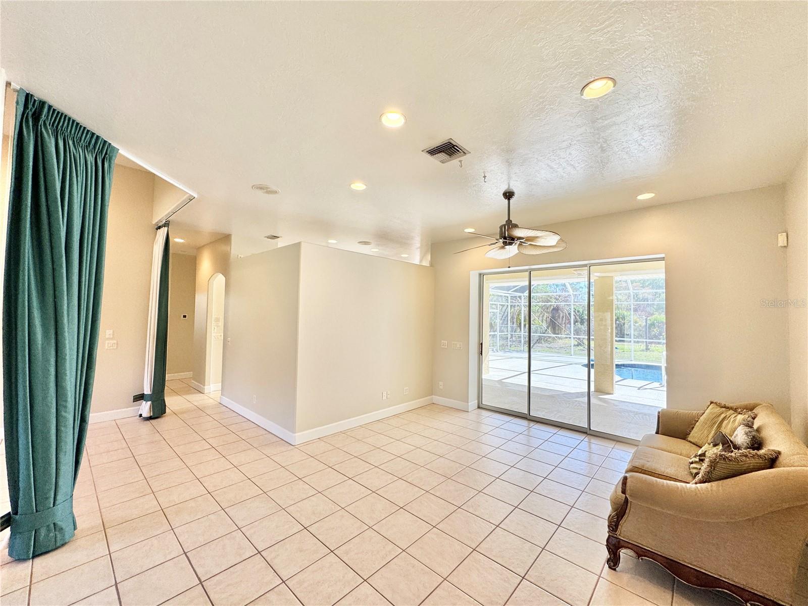 NORTH PORT CHARLOTTE ESTATES ADD 01 - Residential