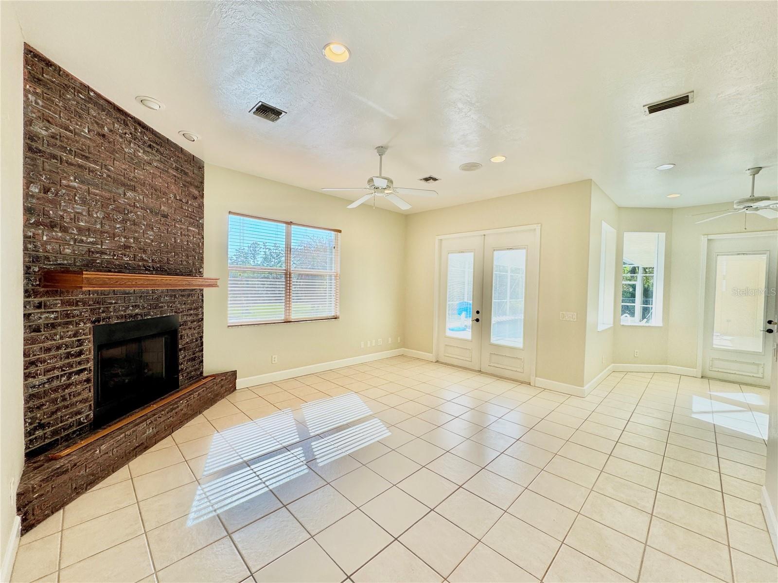 NORTH PORT CHARLOTTE ESTATES ADD 01 - Residential