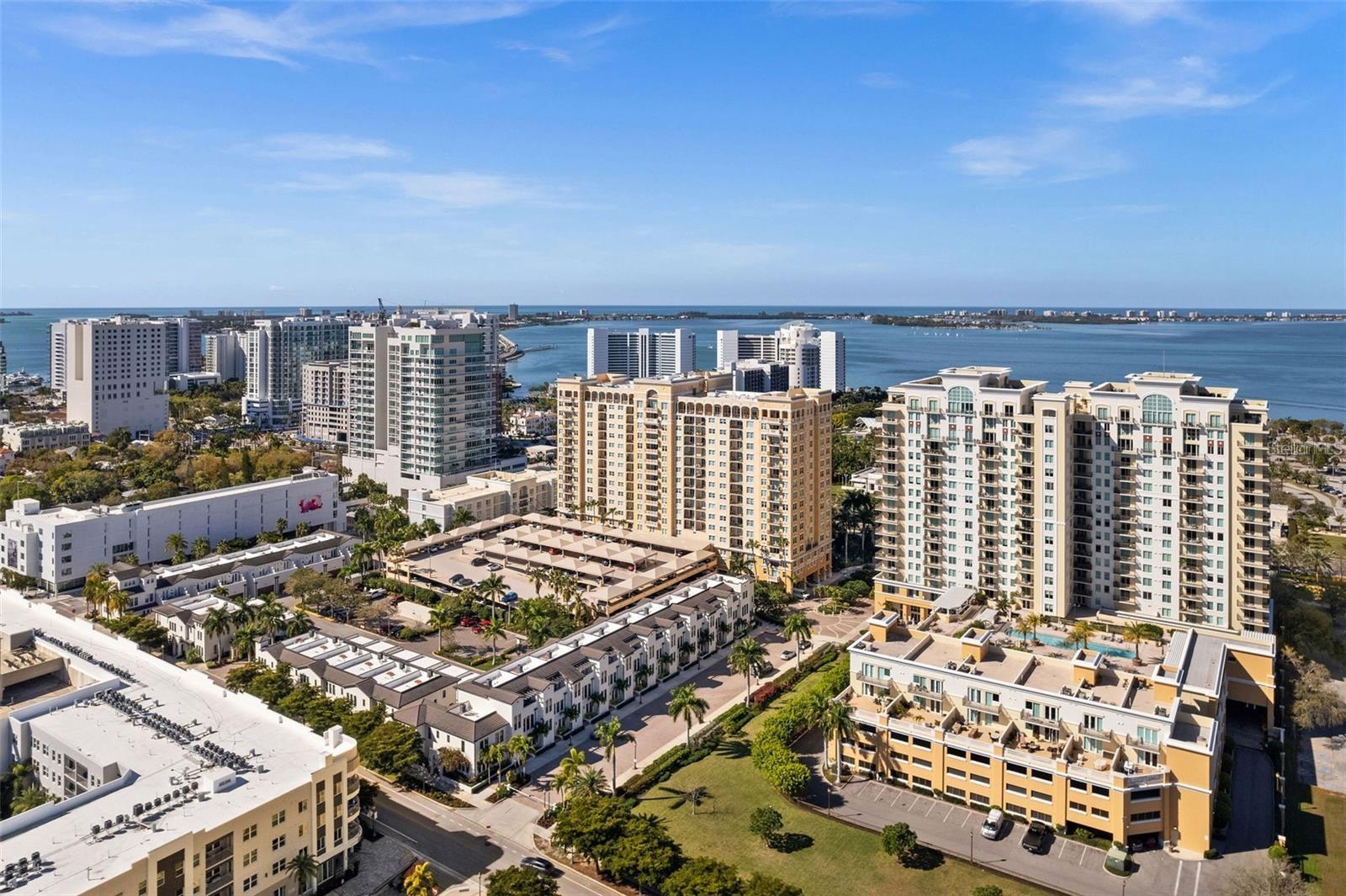 VALENCIA ROSEMARY PLACE TWNHMS - Residential Lease