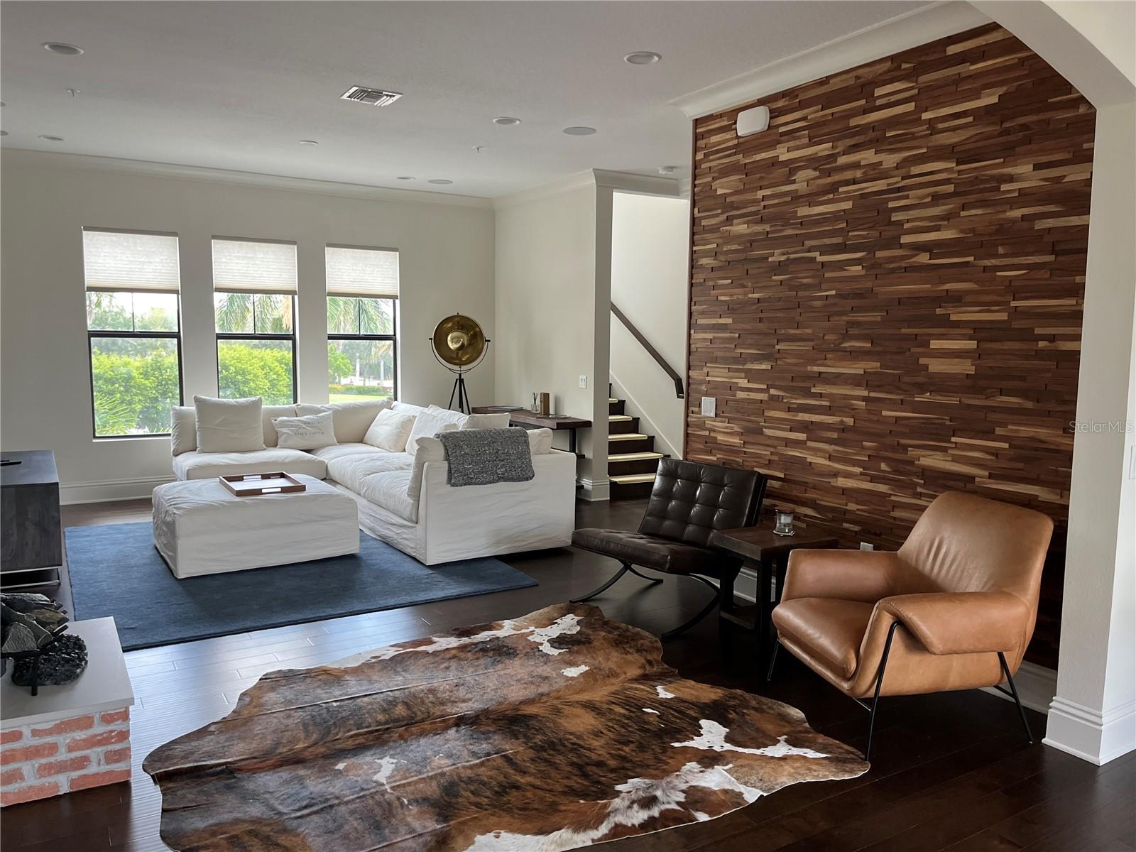 VALENCIA ROSEMARY PLACE TWNHMS - Residential Lease