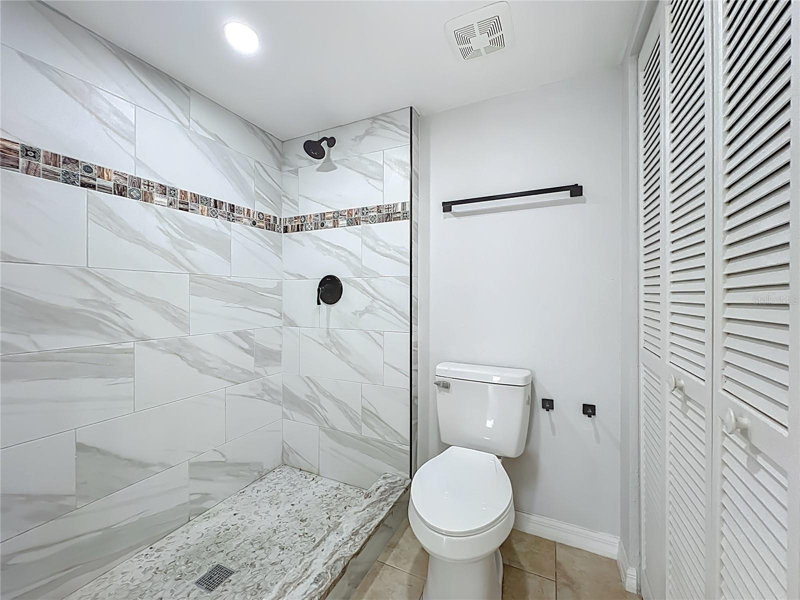 TAMARIND PH 03 - Residential