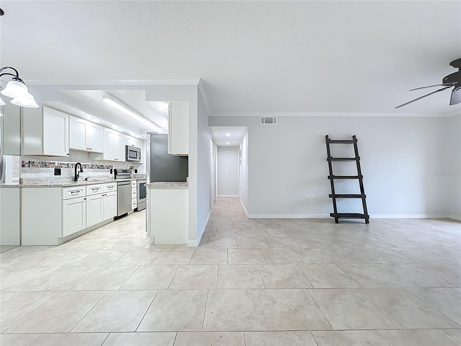 TAMARIND PH 03 - Residential