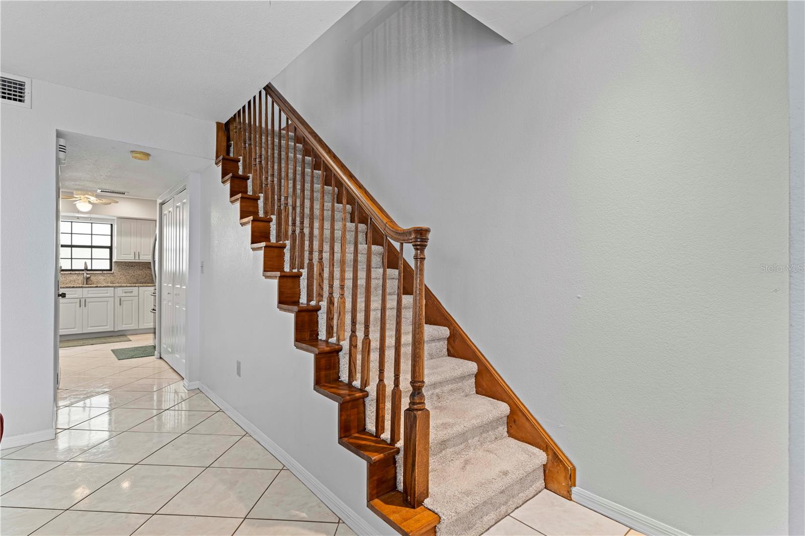 WIN-QUIST TWNHS - Residential