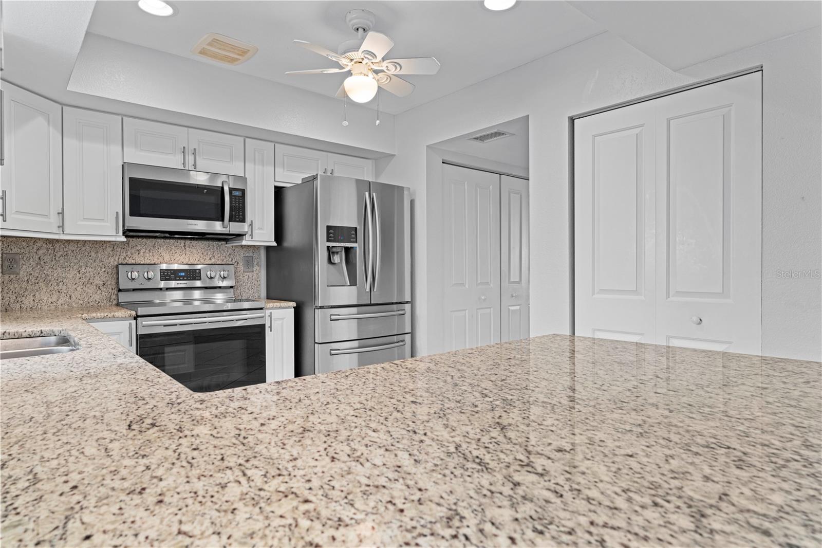 WIN-QUIST TWNHS - Residential