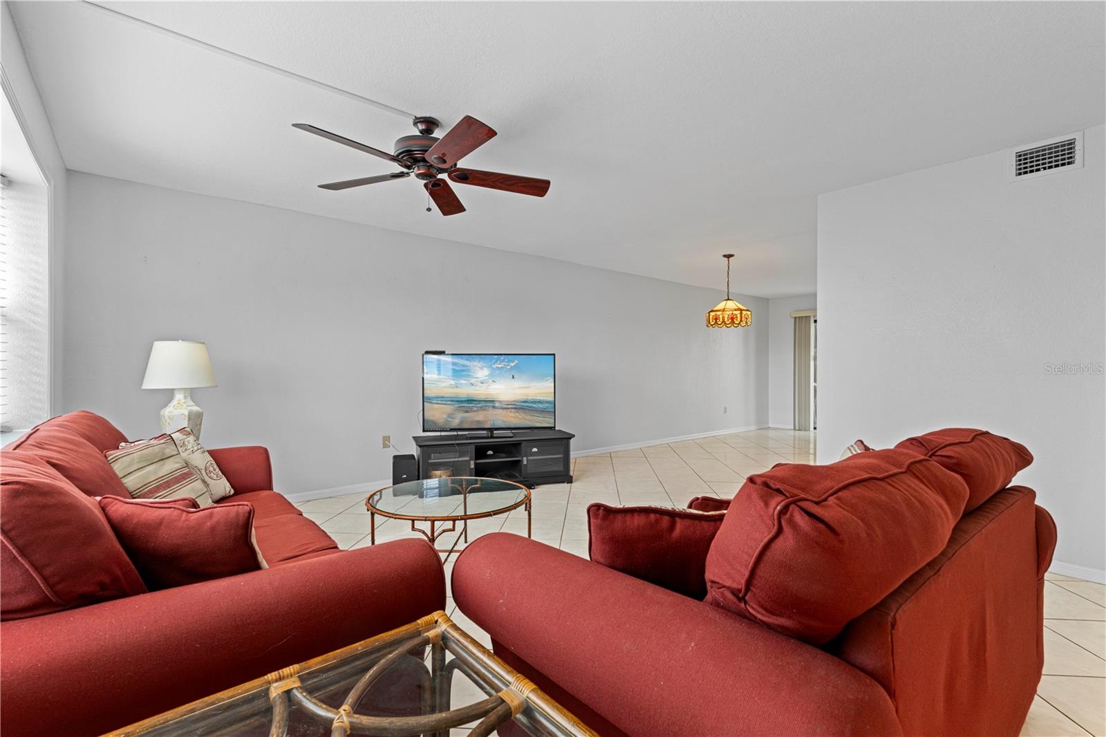 WIN-QUIST TWNHS - Residential