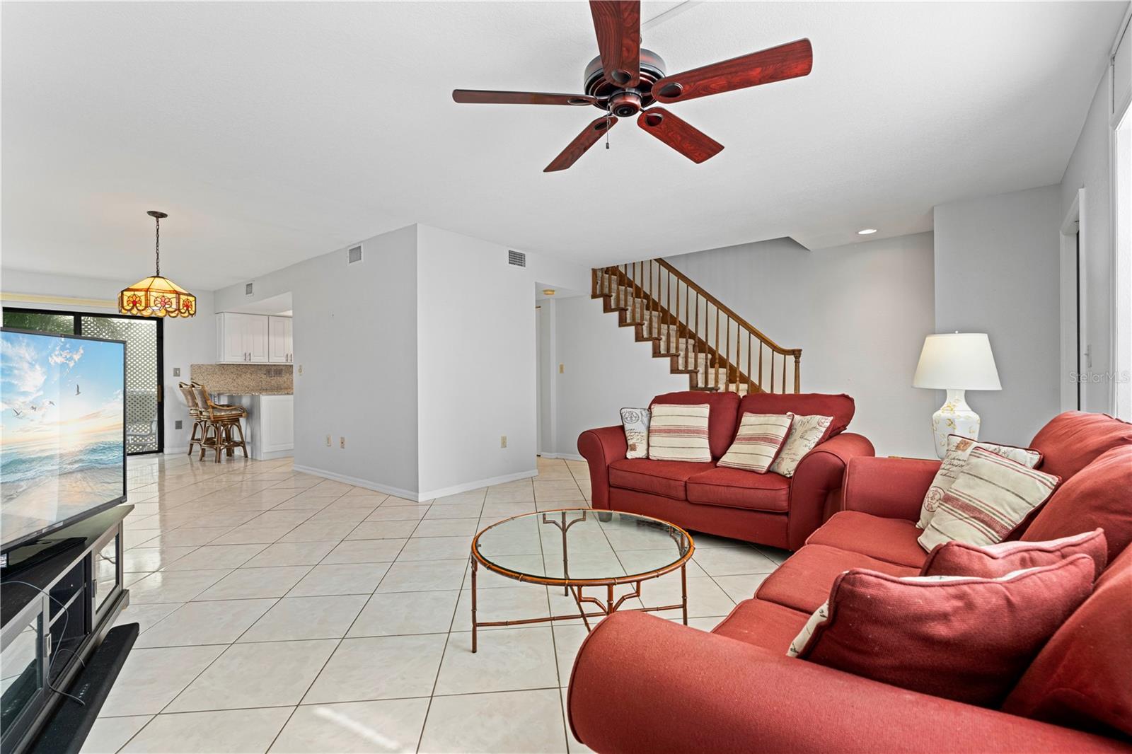 WIN-QUIST TWNHS - Residential