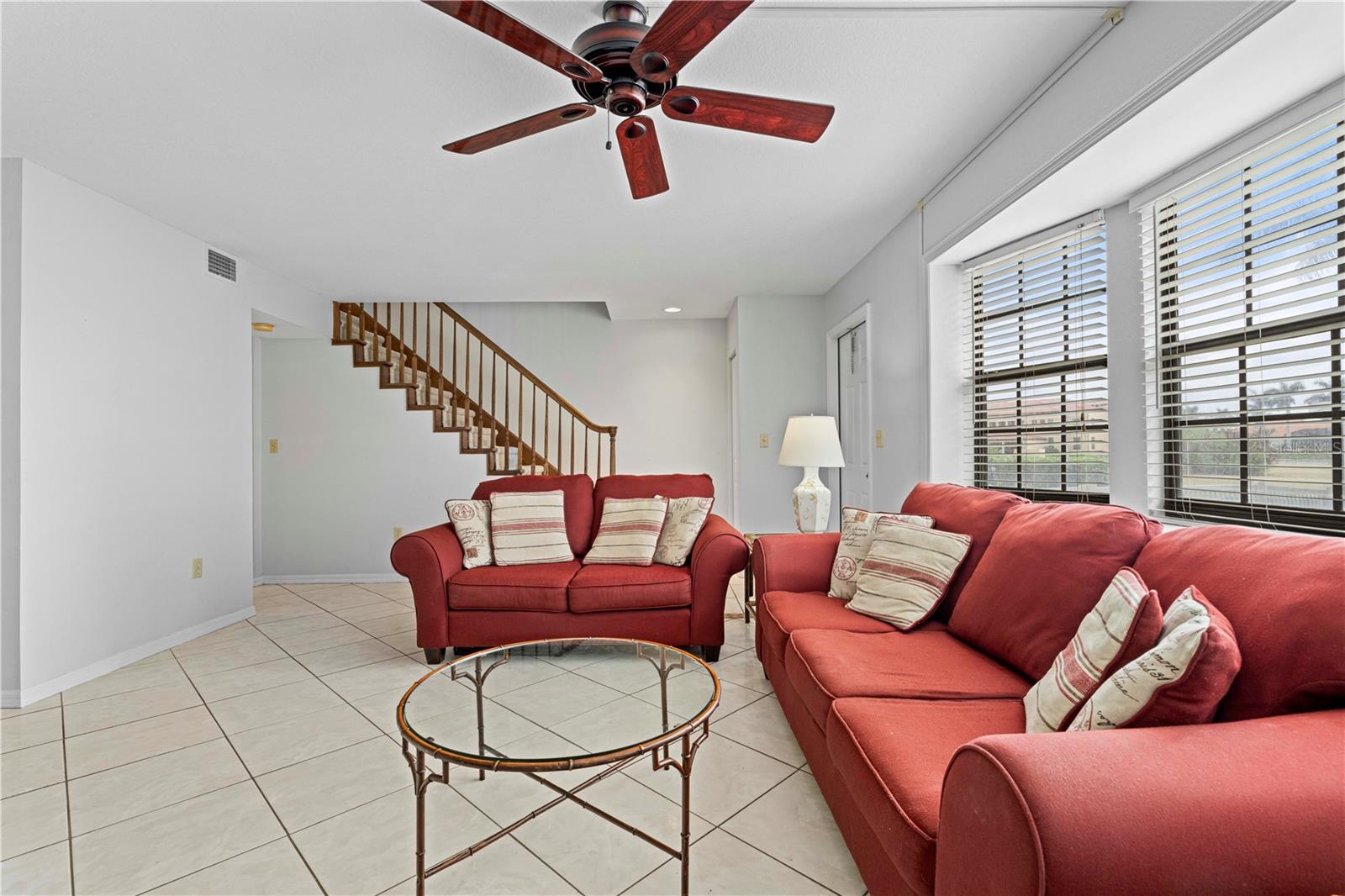 WIN-QUIST TWNHS - Residential