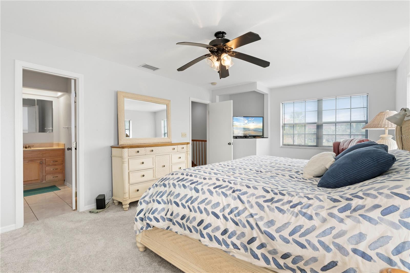 WIN-QUIST TWNHS - Residential