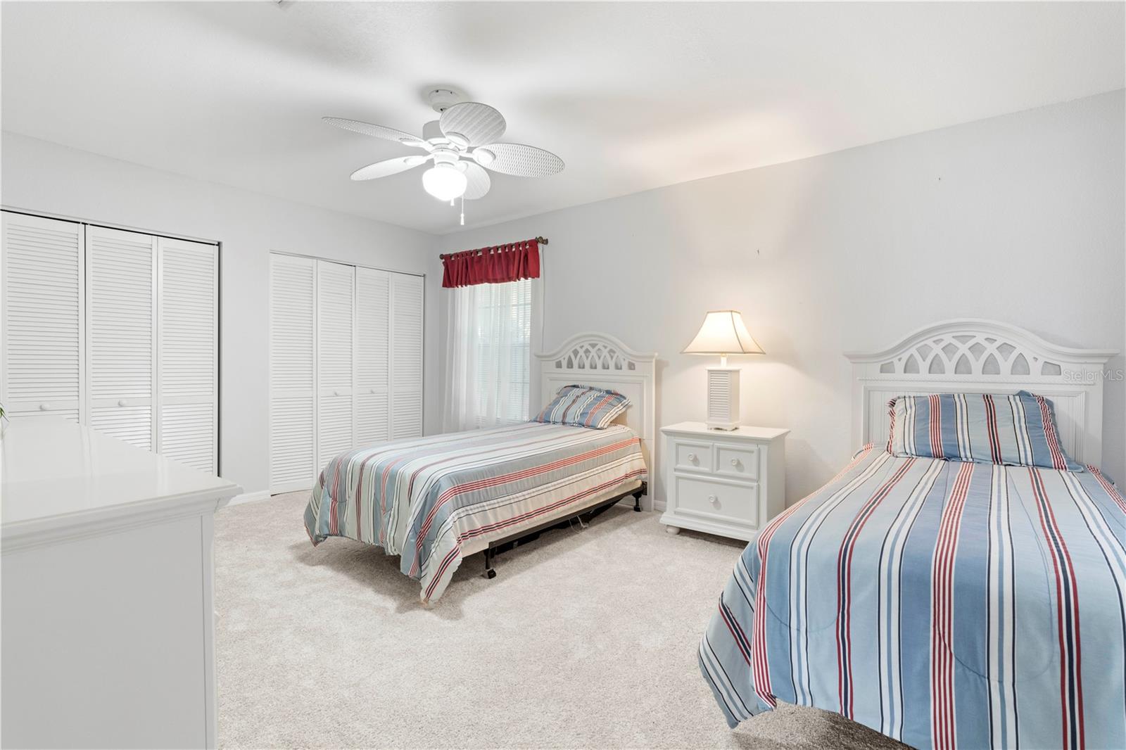 WIN-QUIST TWNHS - Residential