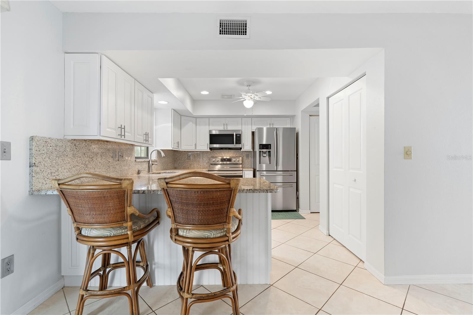 WIN-QUIST TWNHS - Residential
