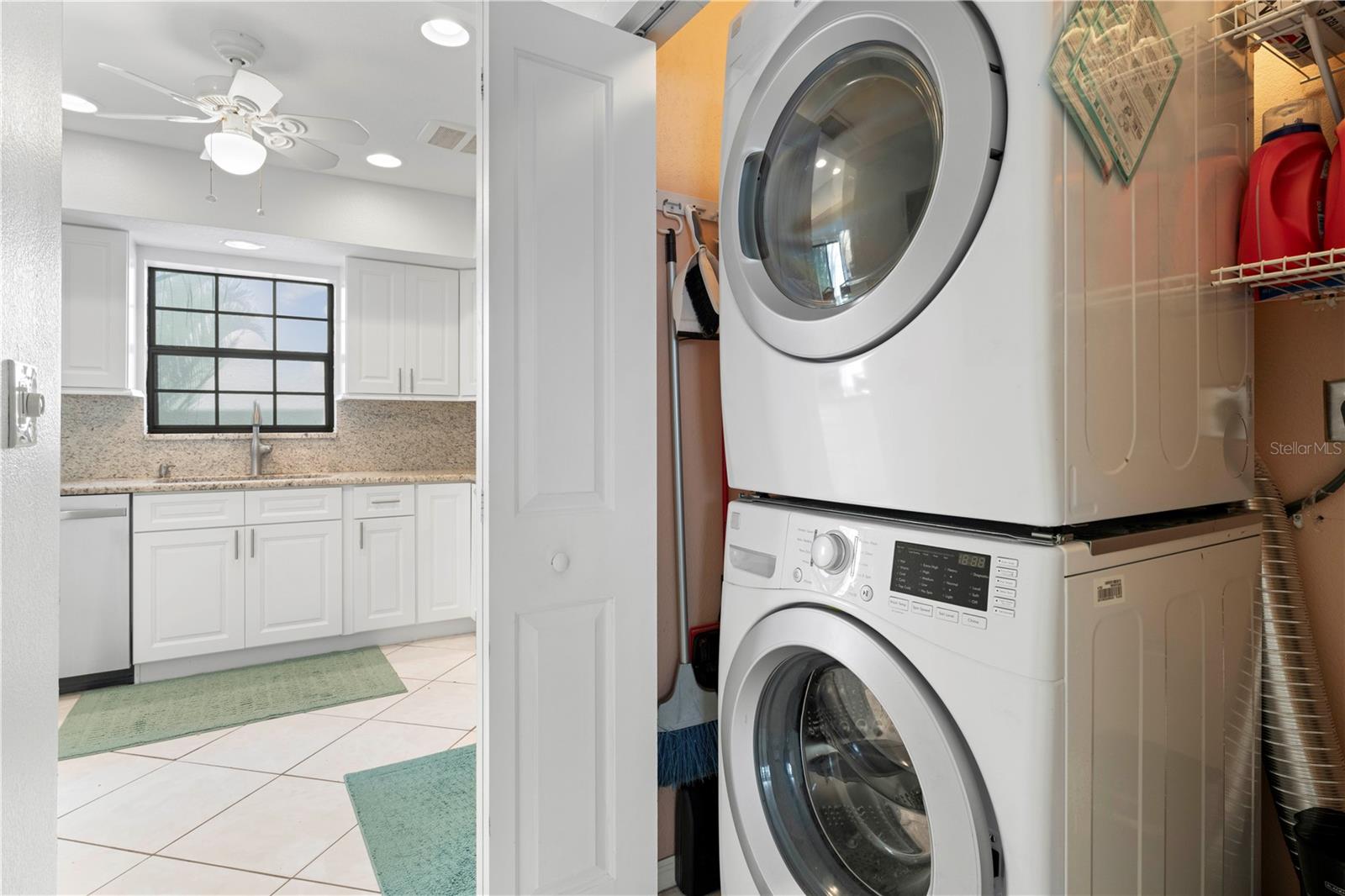 WIN-QUIST TWNHS - Residential