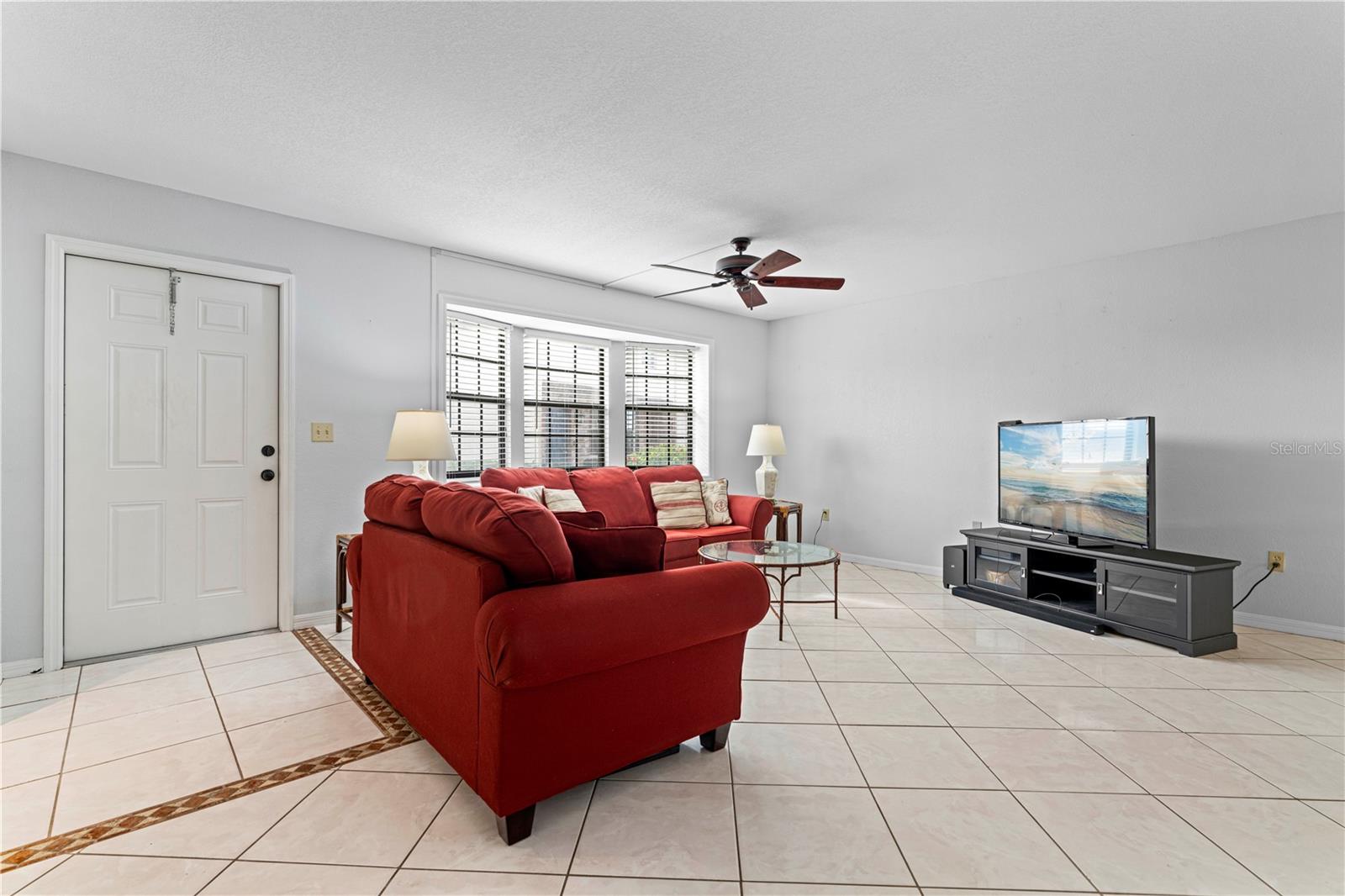 WIN-QUIST TWNHS - Residential
